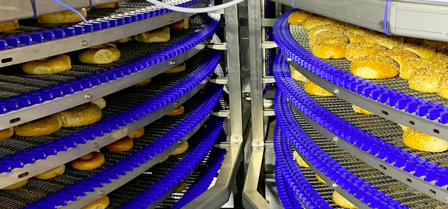 Spiral-conveyor-with-bagels