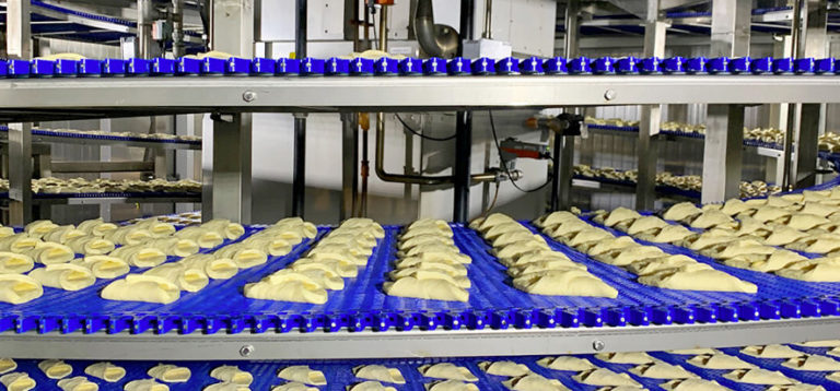Spiral conveyor with bakery goods